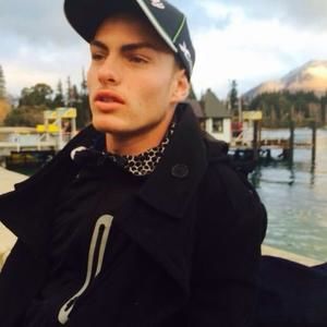 Meet your Posher, Dylan